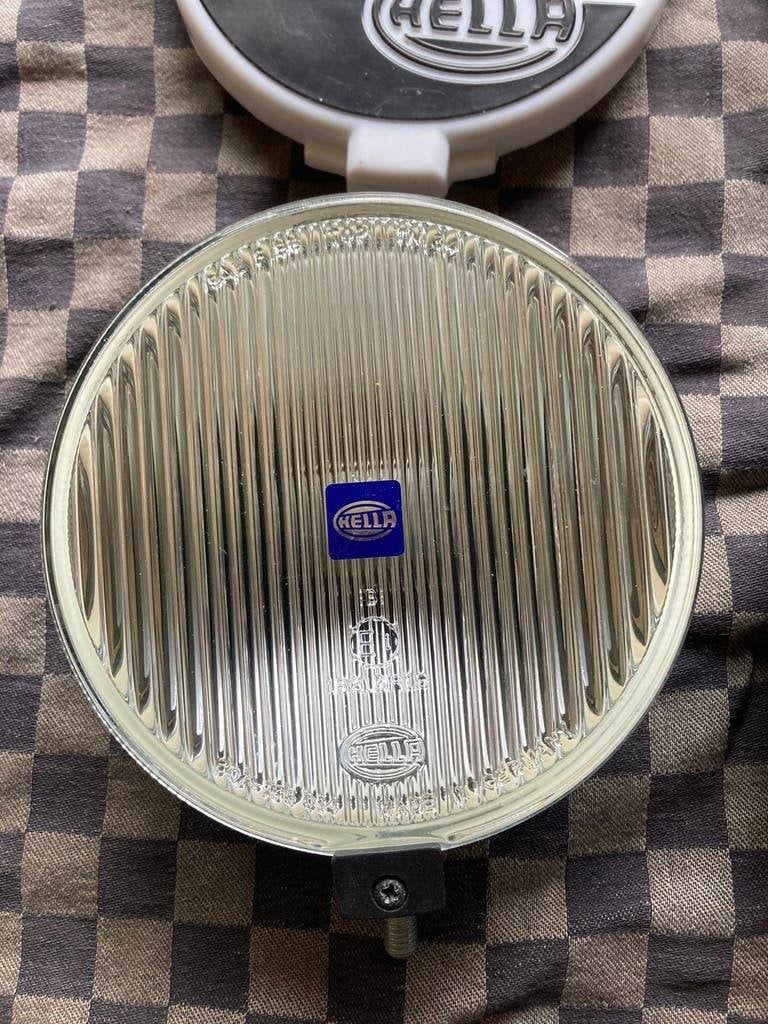 Oldtimer 2 Hella Witte mistlampen met covers type comet 500, Auto-onderdelen, Ophalen of Verzenden, Gebruikt