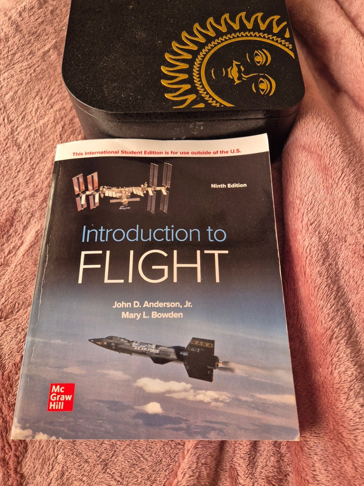 Introduction to Flight - John D. Anderson, Jr. 9e, Ophalen of Verzenden, Zo goed als nieuw, Overige onderwerpen, John D. Anderson, Jr., Mary L. Bowden