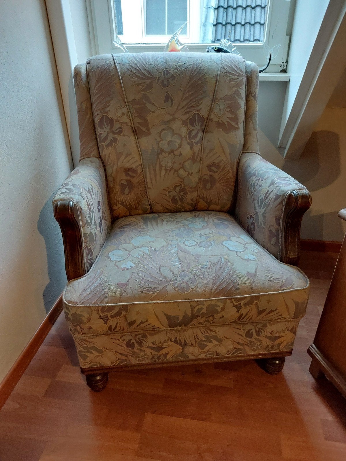 Vintage fauteuil met bloemenpatroon x2, Ophalen, Hout, Gebruikt, Minder dan 75 cm