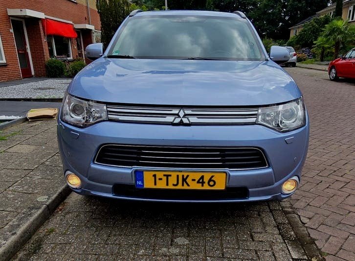 Mitsubishi Outlander 2.0 Dohc Mivec Phev 203pk 4WD CVT 5P, Auto's, 1998 cc, Outlander, Zwart, 4 cilinders