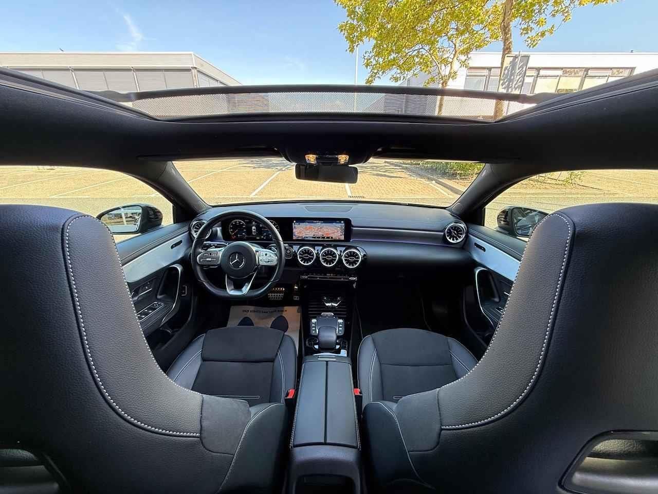 Mercedes-Benz A-klasse 250 e AMG LED/PDC/CAM/NAVI/LEER/LMV19, Auto's, Mercedes-Benz, Gebruikt, 4 cilinders, Bedrijf, 161 pk