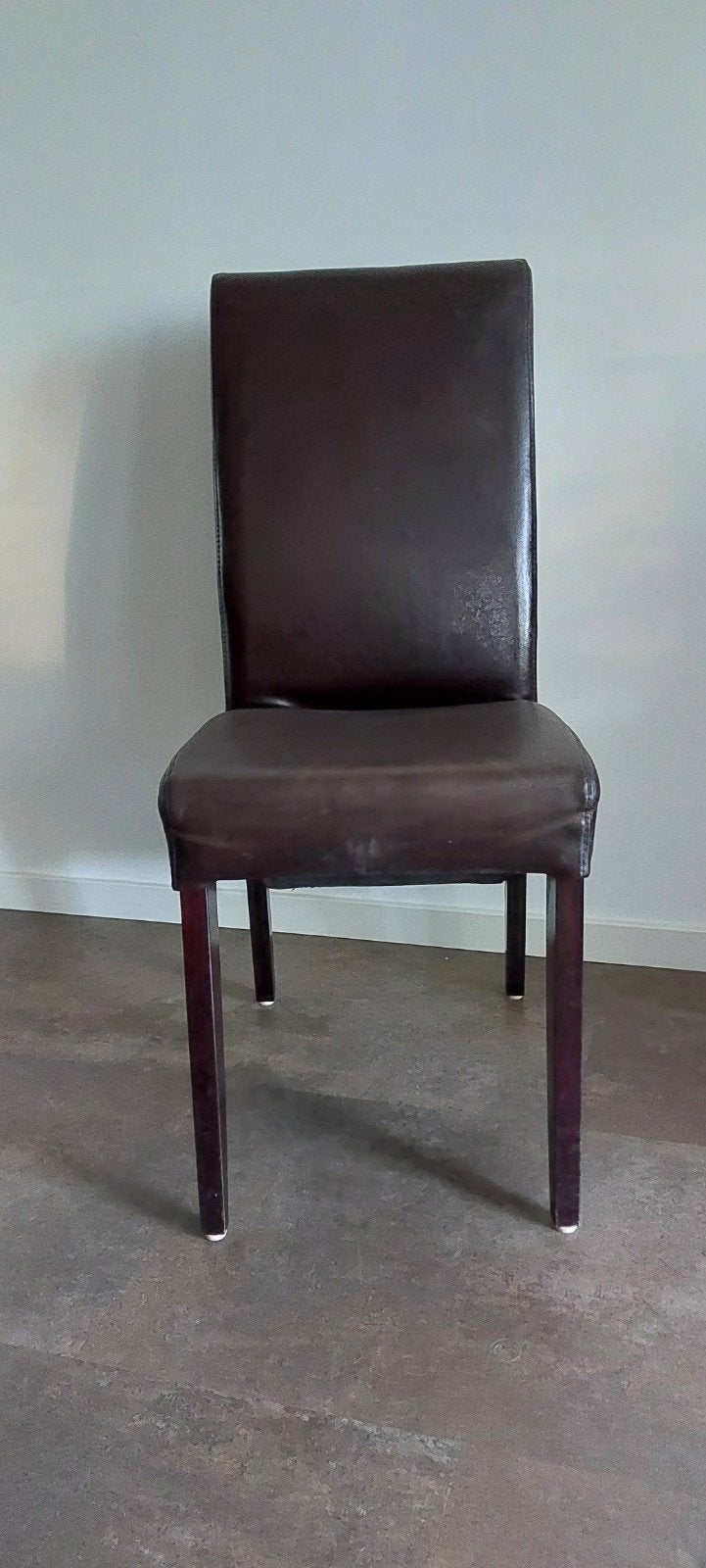 6x Eetkamerstoelen Moos UCF donkerbruin leer beuken poot, Ophalen, Gebruikt, Bruin, Hout