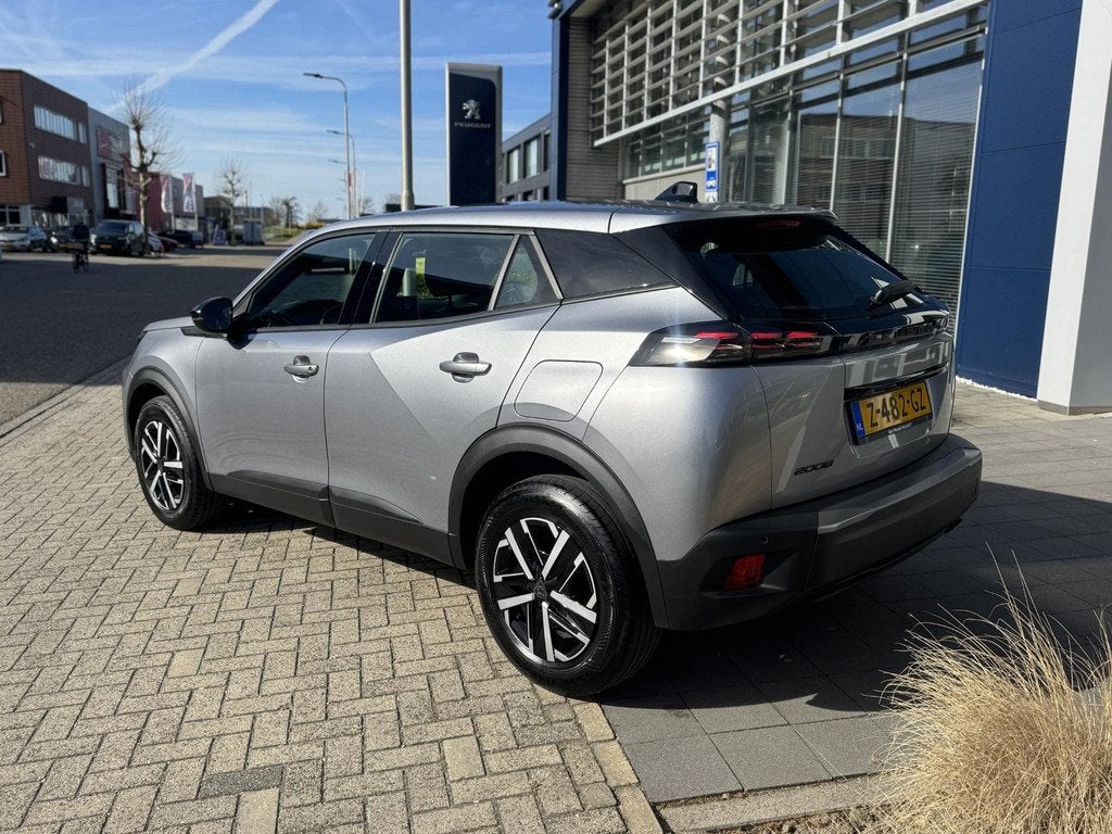 Peugeot 2008 Active l Navigatie, 12 maanden, Stof, Euro 6, 1199 cc