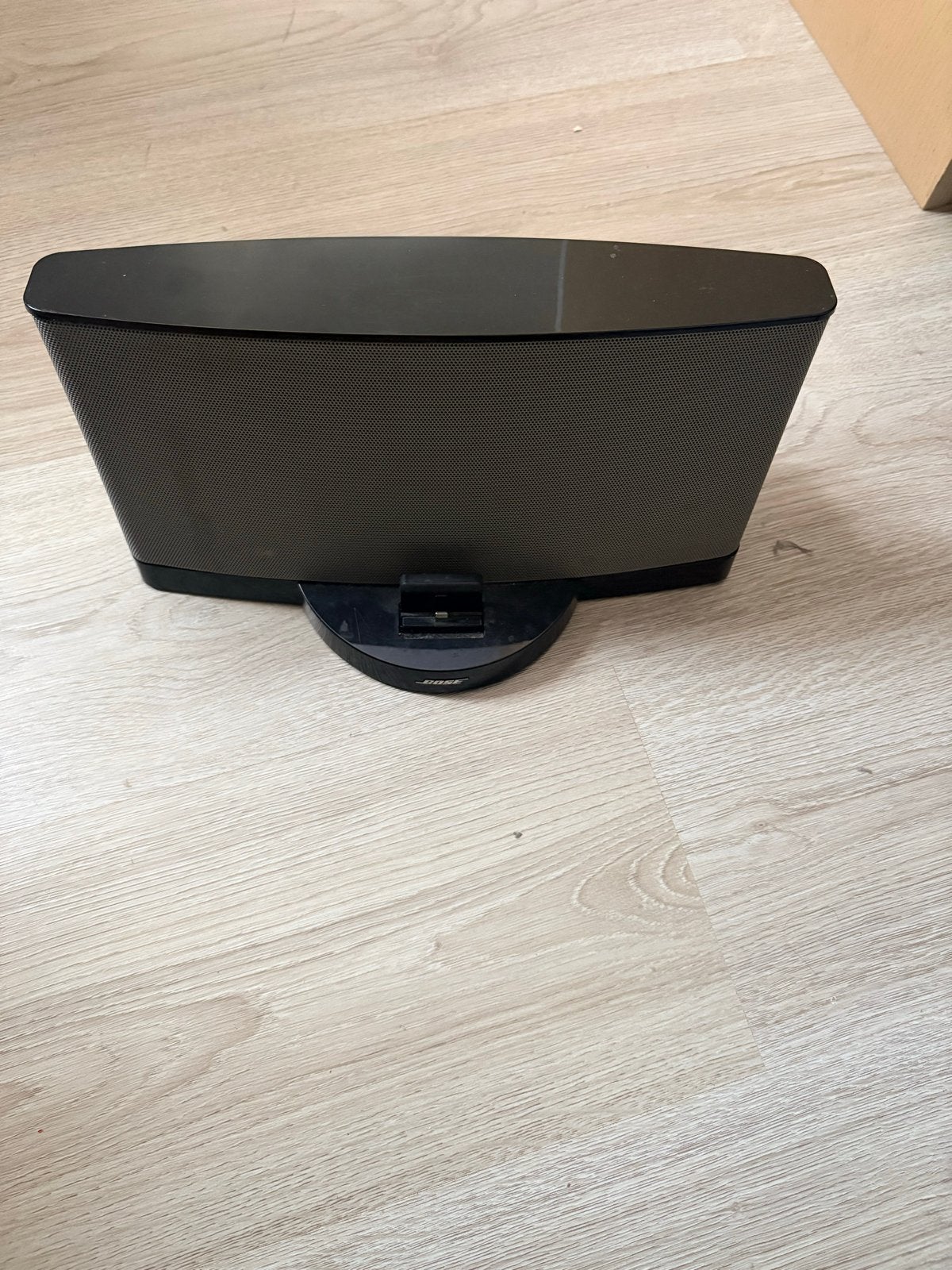 Bose SoundDock Portable - Muziekbox voor iPhone (8-pins), Gebruikt, Inclusief oplader, Ophalen of Verzenden, Draagbare speaker