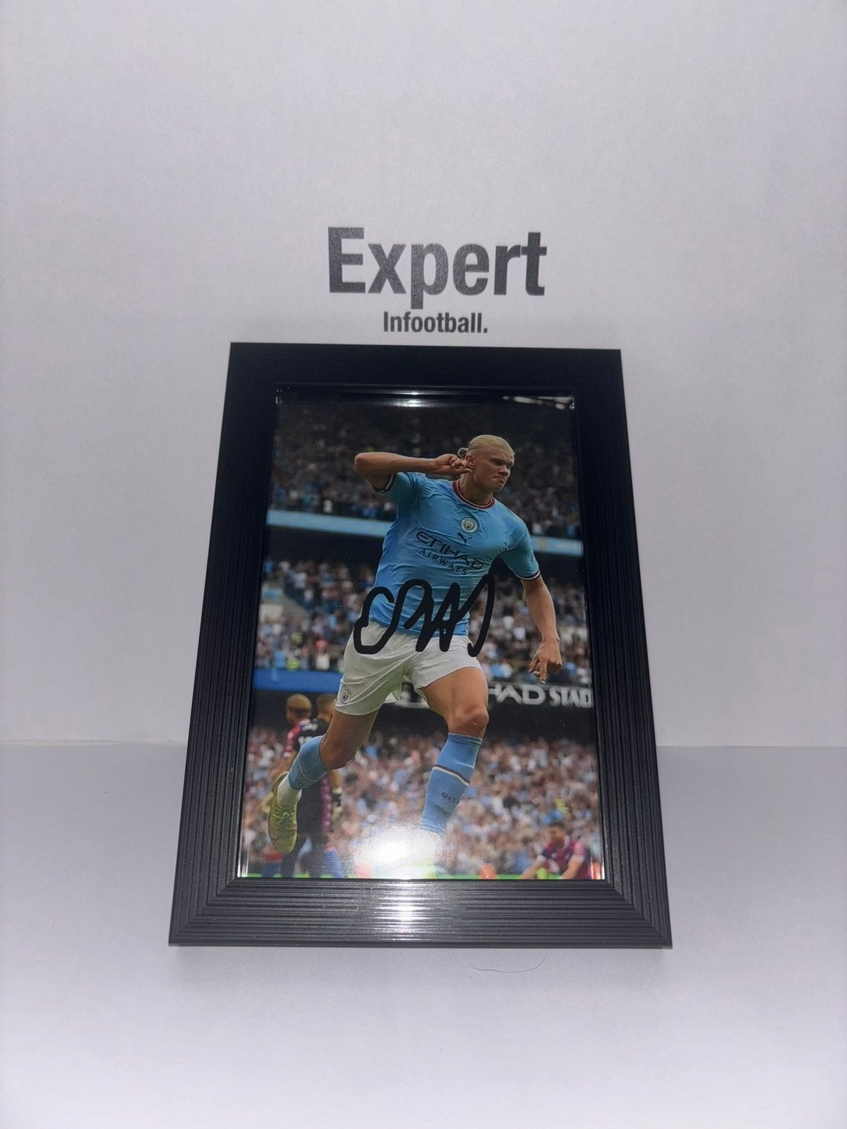 Haaland gesigneerde foto ingelijst - Manchester city actie, Ophalen of Verzenden, Nieuw, Buitenlandse clubs, Spelerskaart
