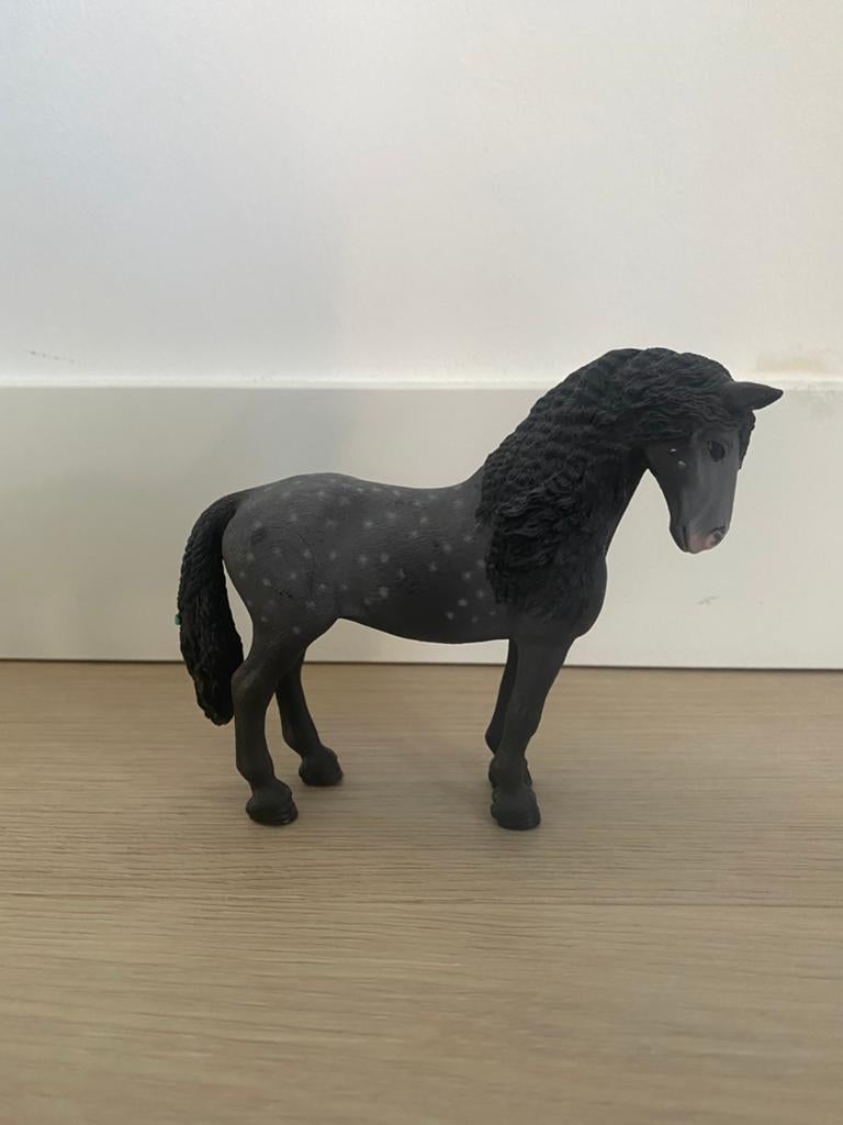 Schleich Curly Horse merrie ~ 2021 (13925), Ophalen of Verzenden, Zo goed als nieuw, Paard, Beeldje of Figuurtje