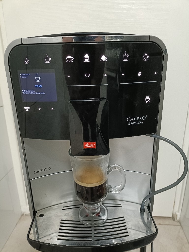 Te koop mellitta t smart koffiemachine, Gebruikt, Koffiemachine, Ophalen of Verzenden, Afneembaar waterreservoir