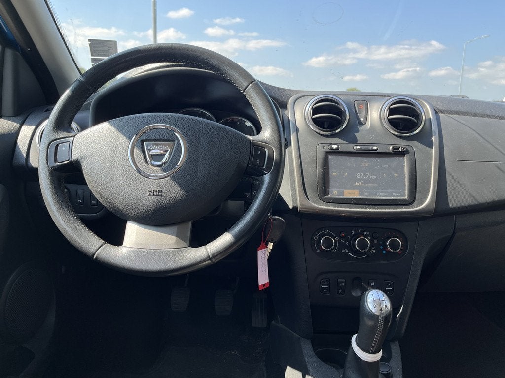 Dacia Sandero 0.9 TCe Stepway Lauréate / Meeneem Prijs /, Auto's, Dacia, Voorwielaandrijving, Gebruikt, 31 €/maand, Blauw