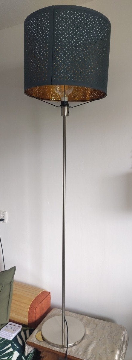 IKEA Nymo lampenstandaard met blauwgrijze lampenkap, Huis en Inrichting, Ophalen, Gebruikt, 100 tot 150 cm, E27 (groot)