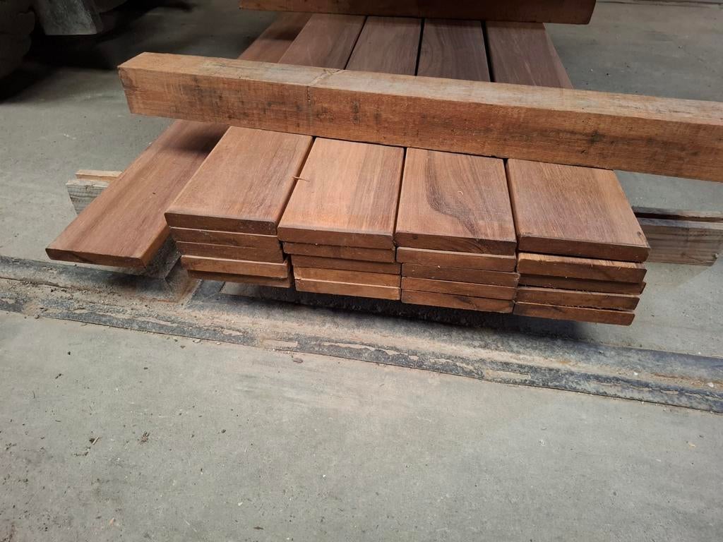 Partij 24 st hardhout vlonderplanken 245 cm bezorgen mogelij, Ophalen, Planken, Nieuw, Hardhout
