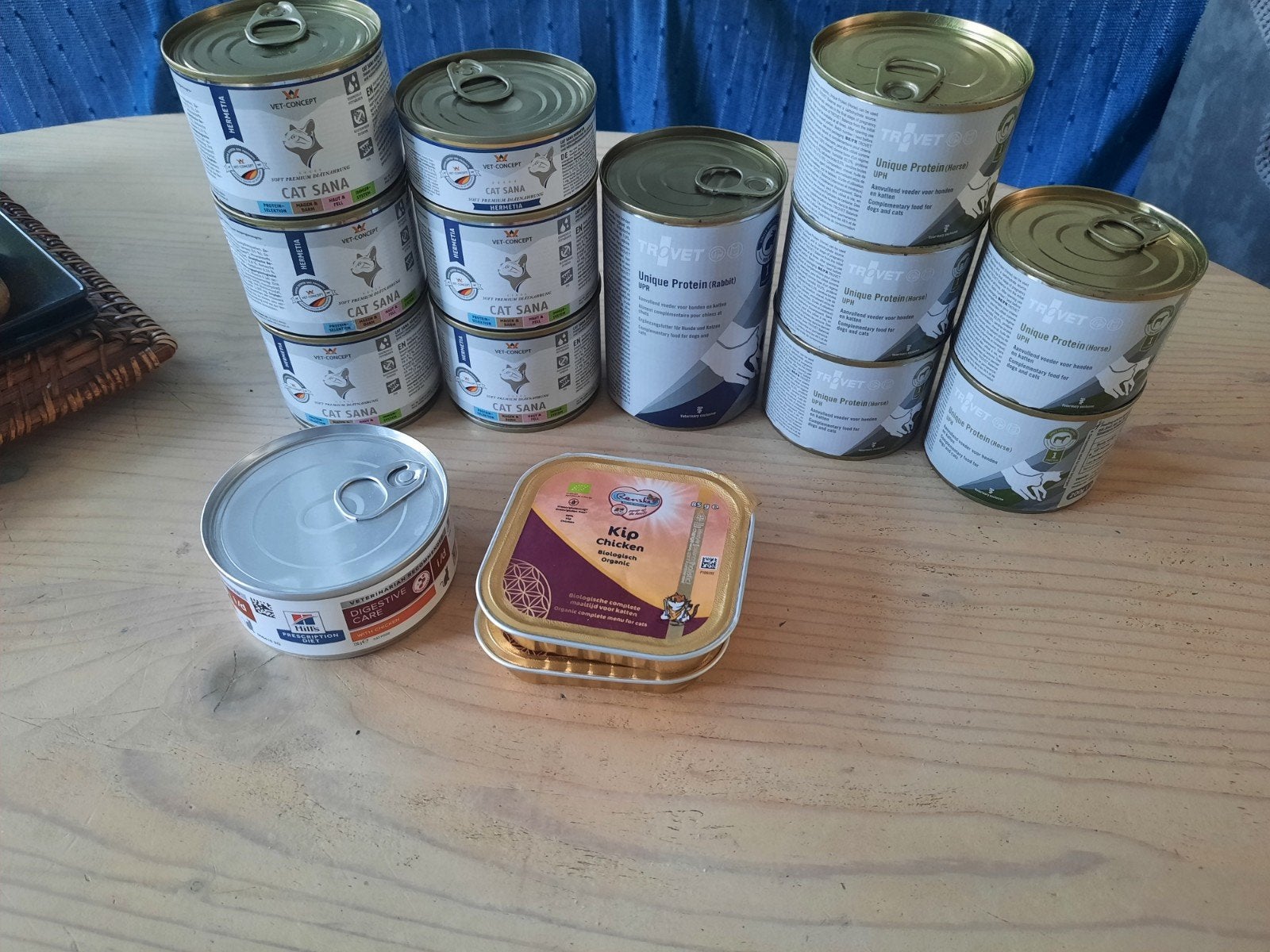 Partij voeding kat/hond hypoallergeen, Ophalen, Kat
