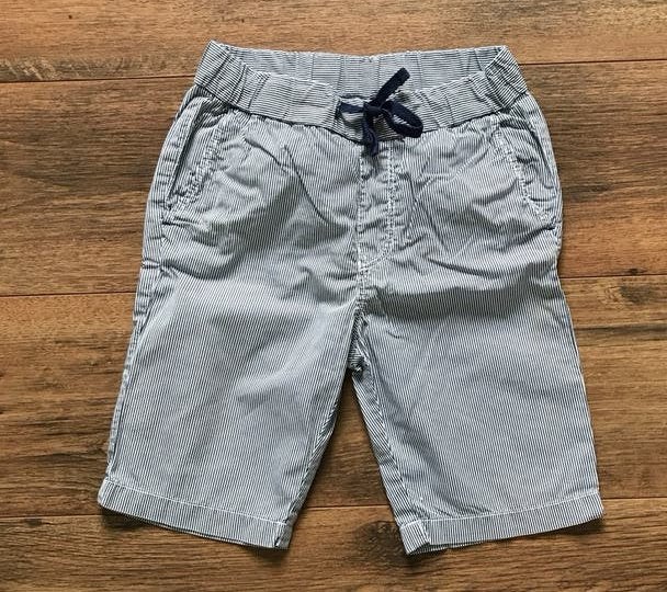 Comfortabele grijs/blauwe shorts voor jongens - Maat 158, Kinderen en Baby's, Ophalen of Verzenden, Zo goed als nieuw, Jongen