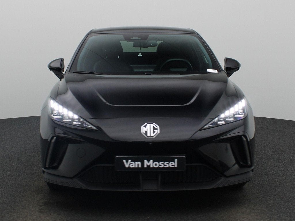MG 4 Long Range 64kWh Luxury | Navi | 360 Camera | Led Kopla, Auto's, MG, Automaat, 12 maanden, Gebruikt, 1675 kg