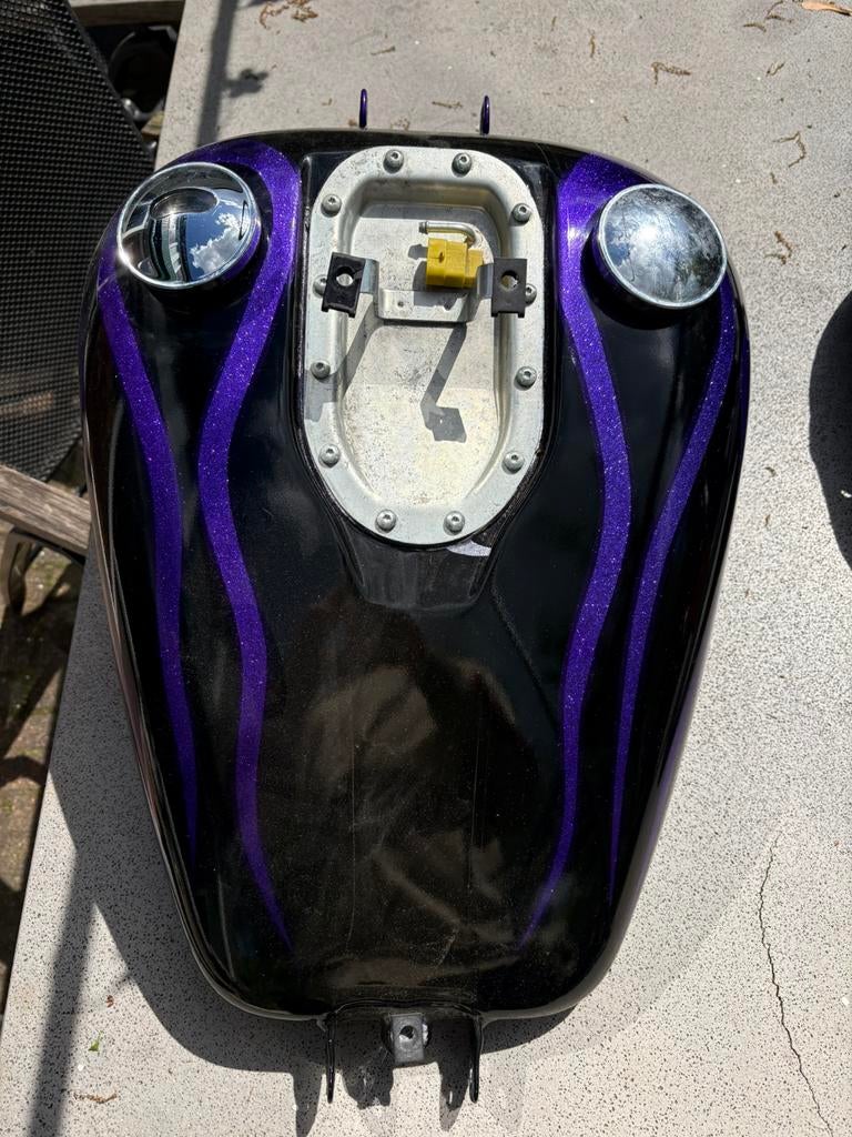 Dyna fxdb streetbob 2012 Tank, Verzenden