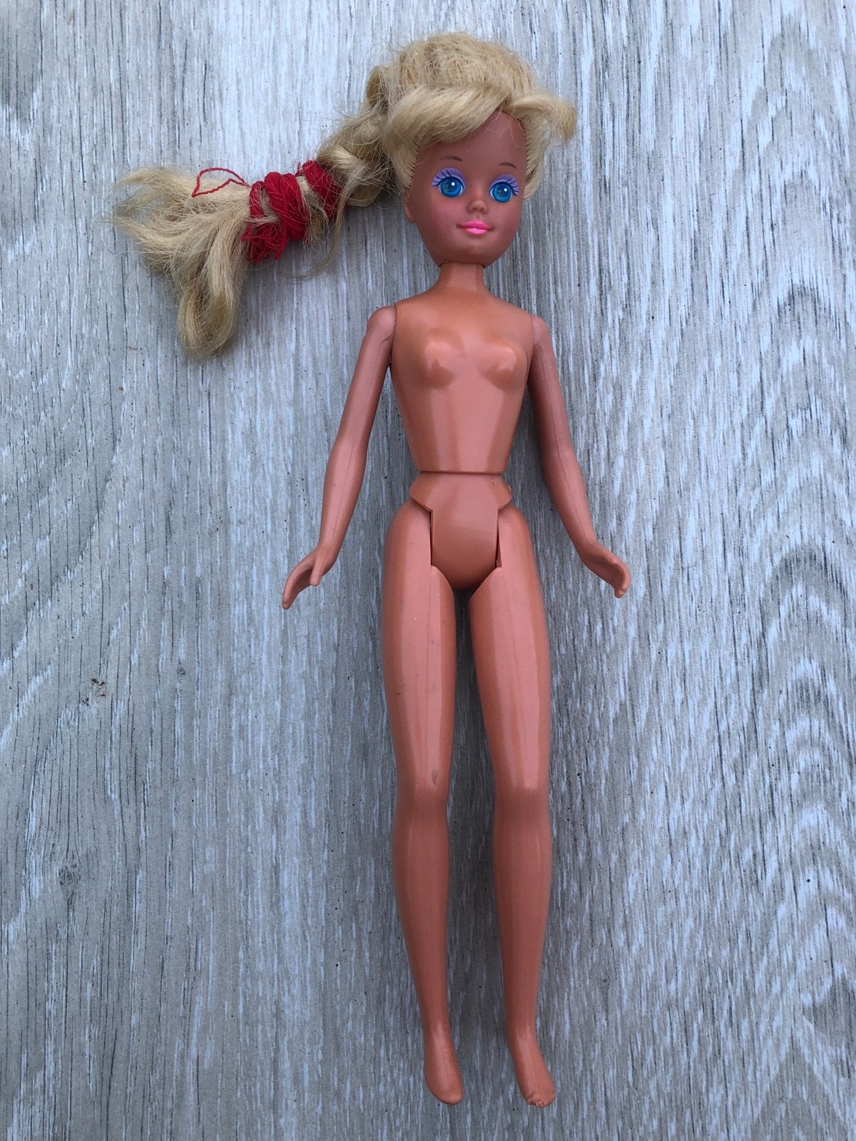 Vintage Barbie Skipper pop uit 1987, Mattel, Ophalen of Verzenden, Gebruikt, Barbie