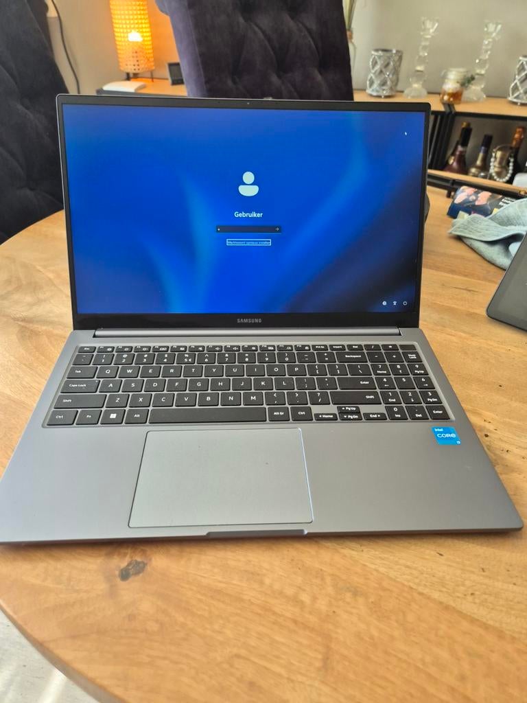 Samsung Laptop Intel Core i3 - Zo goed als nieuw, Computers en Software, Windows Laptops, 2 tot 3 Ghz, 8 GB, Ophalen of Verzenden