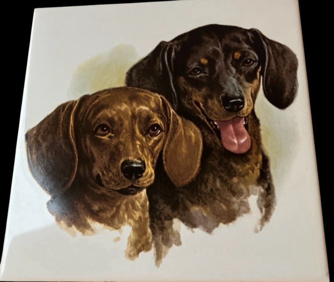 Royal Mosa Dachshund vintage tegel, Verzenden