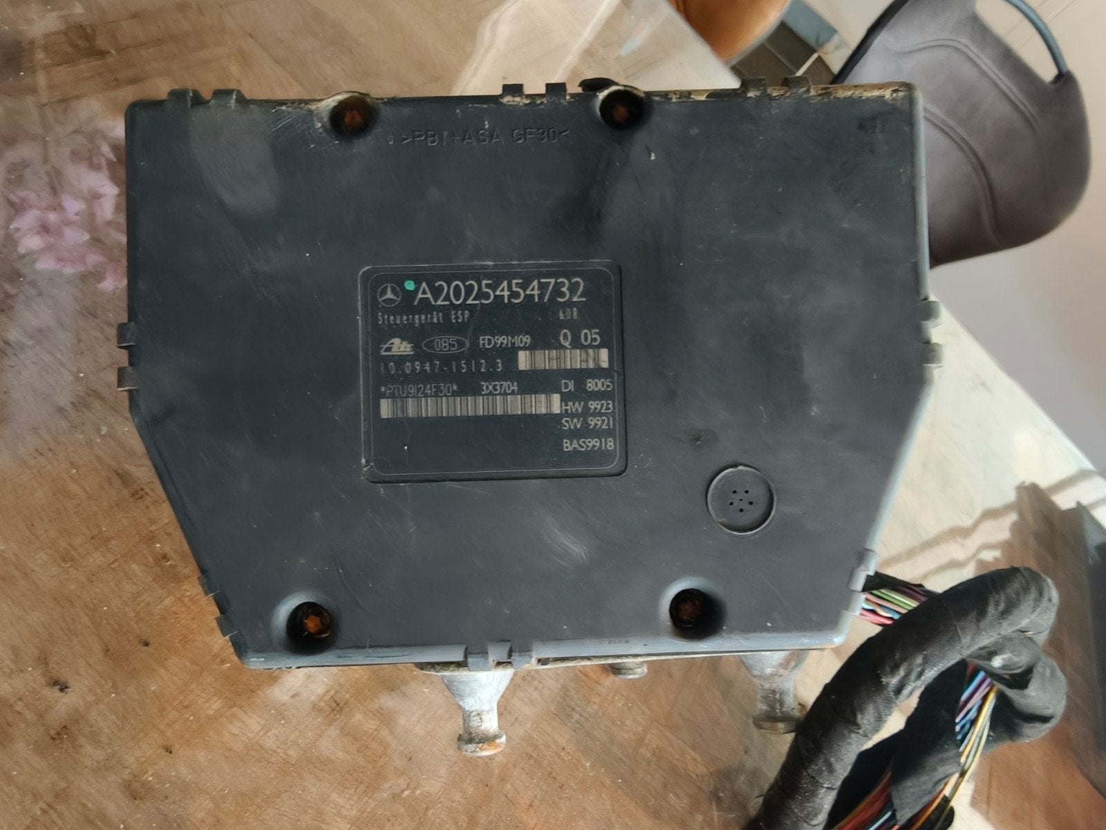 Mercedes-Benz A2025454732 ABS ESP ECU Regelapparaat, Ophalen of Verzenden, Gebruikt, Mercedes-Benz