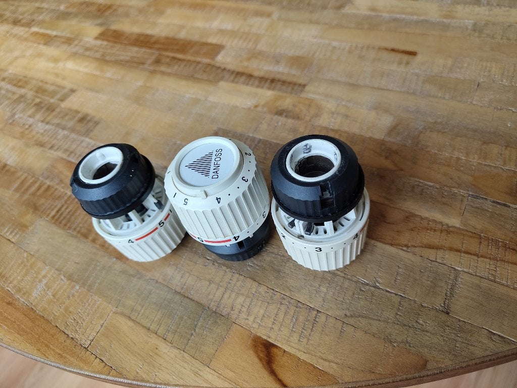 Danfoss thermostaatknop (drie stuks), Doe-het-zelf en Verbouw, Thermostaten, Ophalen of Verzenden, Gebruikt