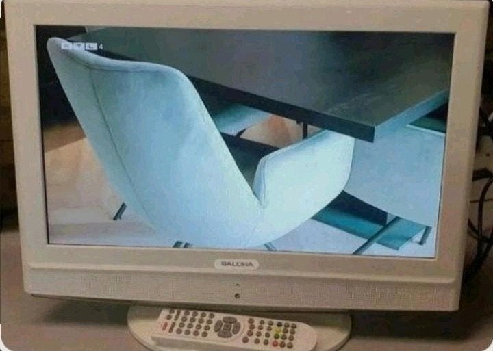 Salora witte monitor tv met dvd 22inch lcd2221whdvx + remote, Computers en Software, Monitoren, HDMI, Ophalen of Verzenden, Overige typen