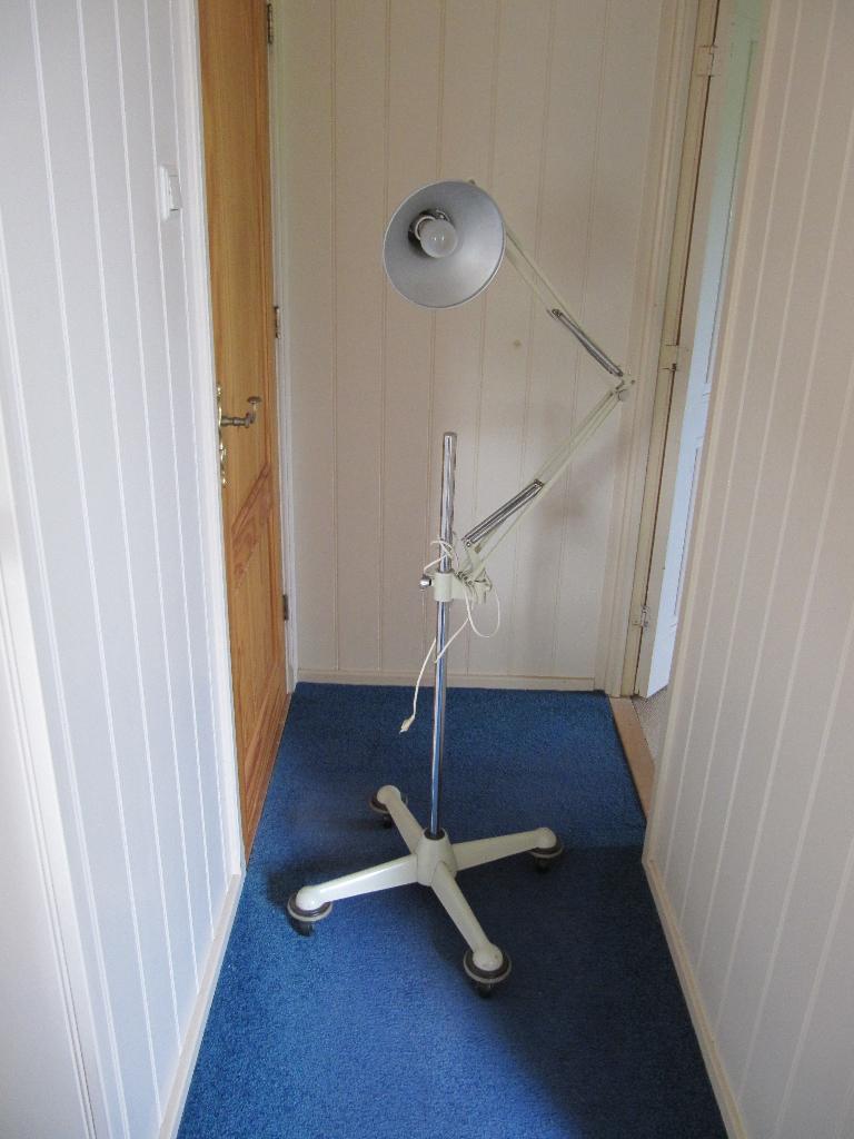 Luxo lamp vintage jaren 70, Huis en Inrichting, Ophalen, Gebruikt, Metaal, 75 cm of meer
