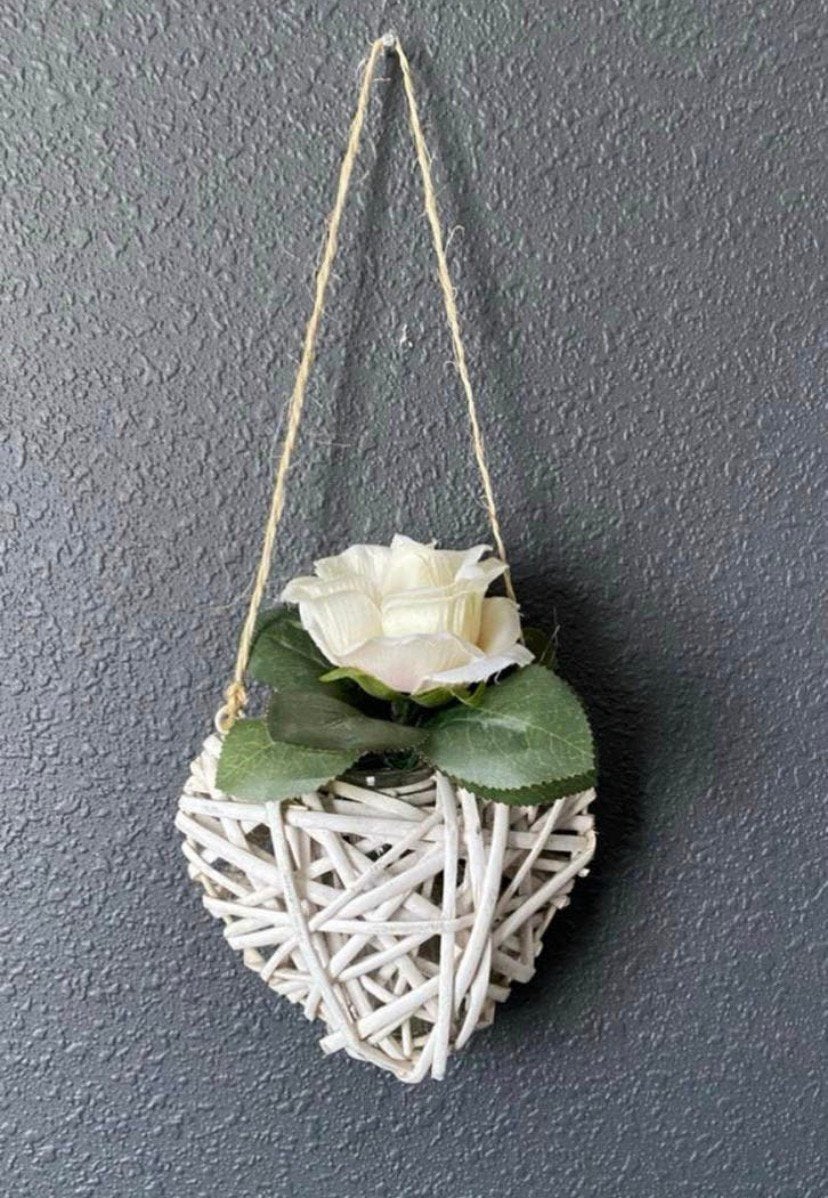 Bloem hanger hart model met bloem  15 x18 cm, Verzenden, Zo goed als nieuw, Wandhanger