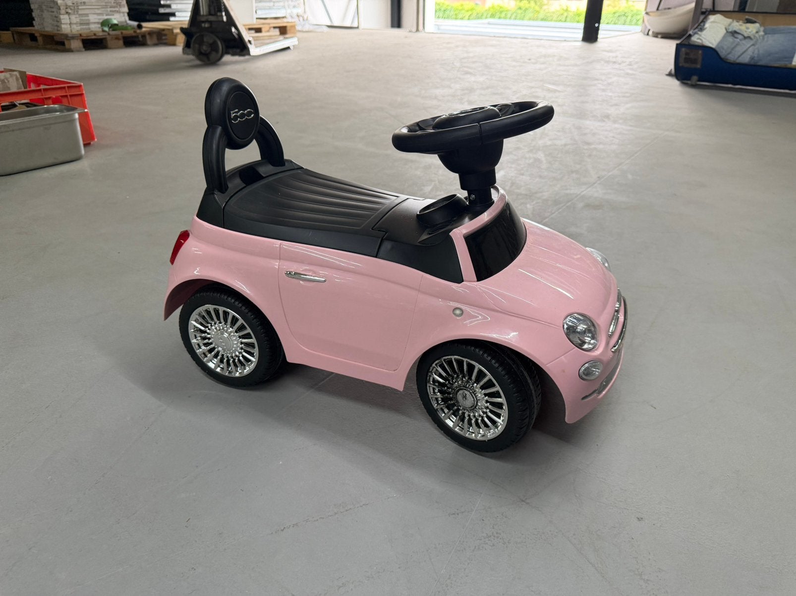 Mooie roze fiat 500 loopauto met geluid, Ophalen, Zo goed als nieuw, Loopvoertuig