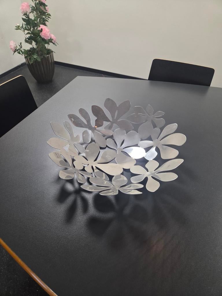 Decoratieve schaal in bloemvorm, zilverkleurig, Ophalen of Verzenden, Rond, Overige materialen