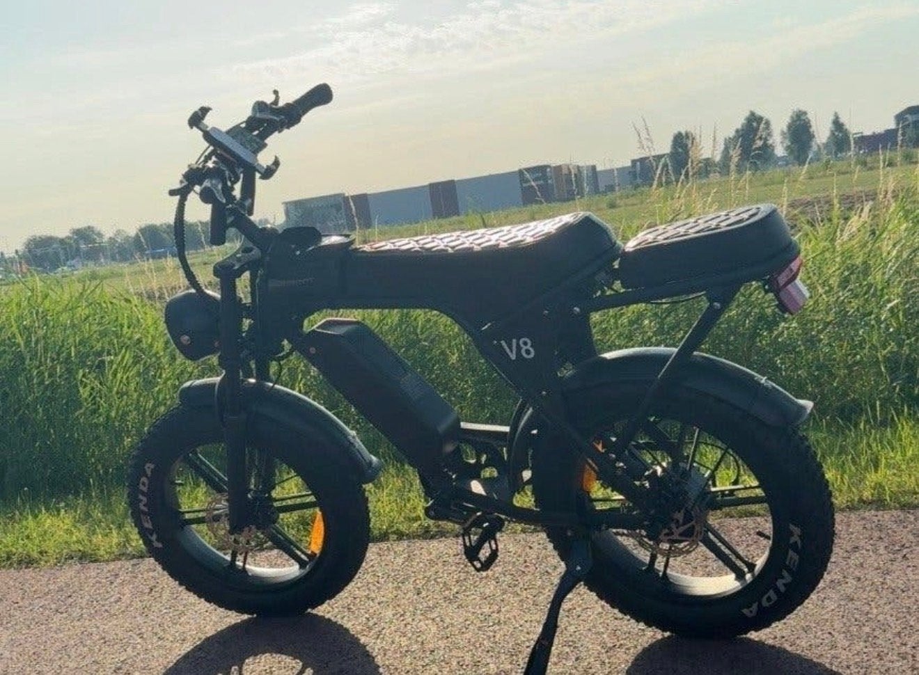 V8 Fatbike - Zo goed als nieuw, Overige merken, Ophalen of Verzenden, Zo goed als nieuw, Minder dan 47 cm