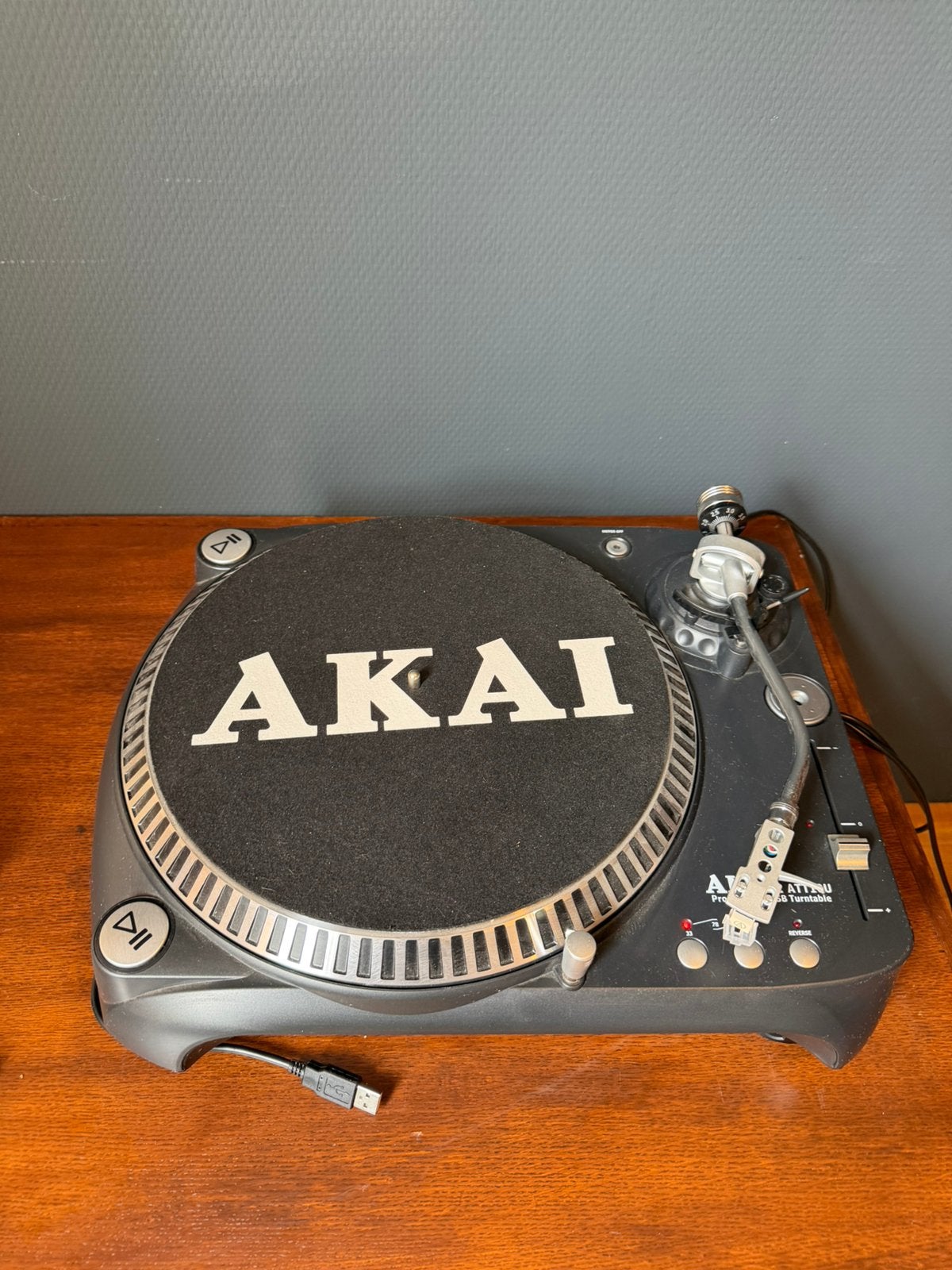 Akai ATT10U USB Platenspeler / DJ Draaitafel – Werkend, Audio, Tv en Foto, Platenspelers, Ophalen, Zo goed als nieuw, Akai, USB-aansluiting