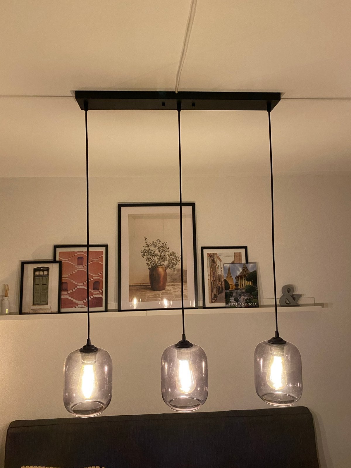 Moderne hanglamp met 3 glazen kappen, Huis en Inrichting, Ophalen, Zo goed als nieuw, Glas, E27 (groot)