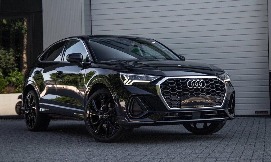 Audi Q3 Sportback 45 TFSI e Edition / SOH 90% / DAB / Achter, Gebruikt, Zwart, 4 cilinders, Zwart