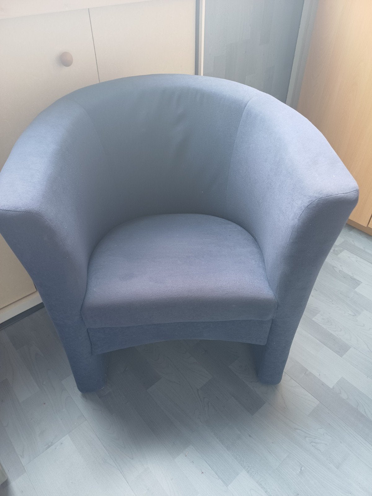 Blauwe kuipstoel 72breed 60 diep, Huis en Inrichting, Ophalen of Verzenden, Zo goed als nieuw, 75 tot 100 cm, 50 tot 75 cm