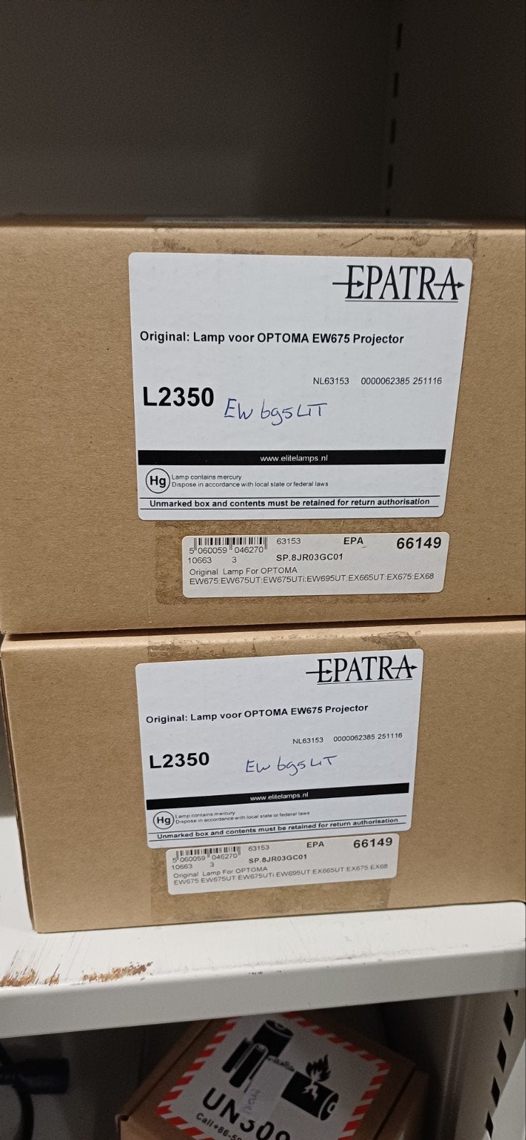 Nieuwe Optoma beamerlamp SP.8JR03GC01 o.a. EW675 (2 s, Ophalen of Verzenden, Beamerlamp