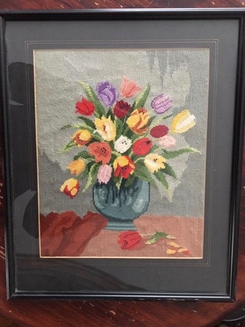 Mooi geborduurd en ingelijst (tulpen) (33 x 40 cm), Ophalen of Verzenden, Zo goed als nieuw, 33 cm, 40 cm