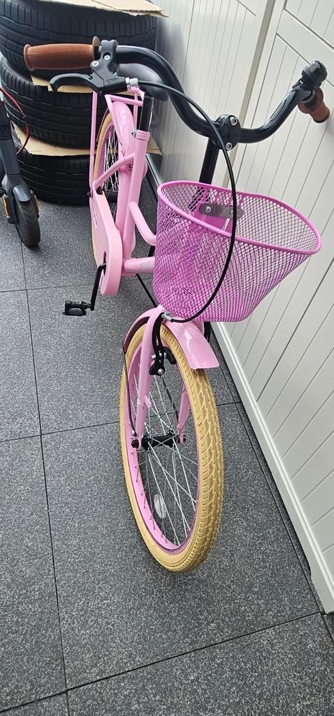 Spirit Diva meisjesfiets met mandje, Fietsen en Brommers, 22 inch, Gebruikt, Ophalen of Verzenden, Handrem
