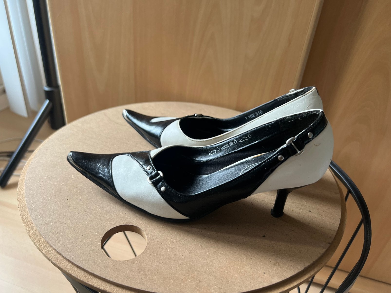 Dames schornen, Ophalen of Verzenden, Zo goed als nieuw, Sneakers of Gympen