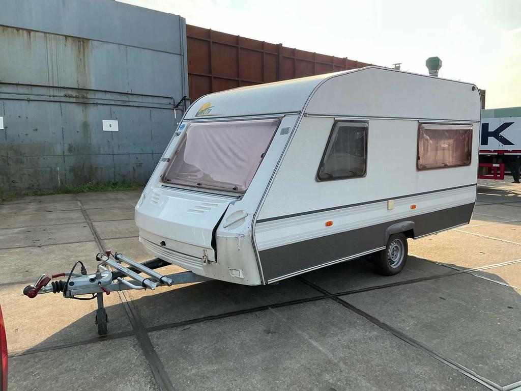 2000 Delta 3900 TZ Caravan, Bedrijf, Delta