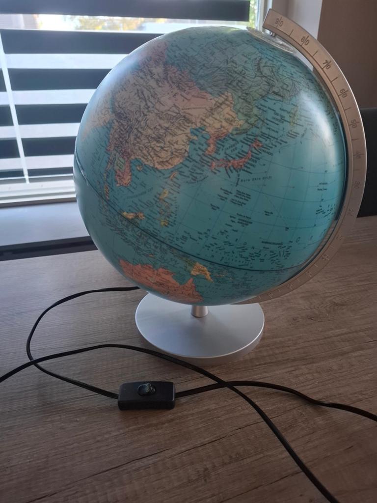 Wereldbol met verlichting, Huis en Inrichting, Woonaccessoires | Wereldbollen, Ophalen