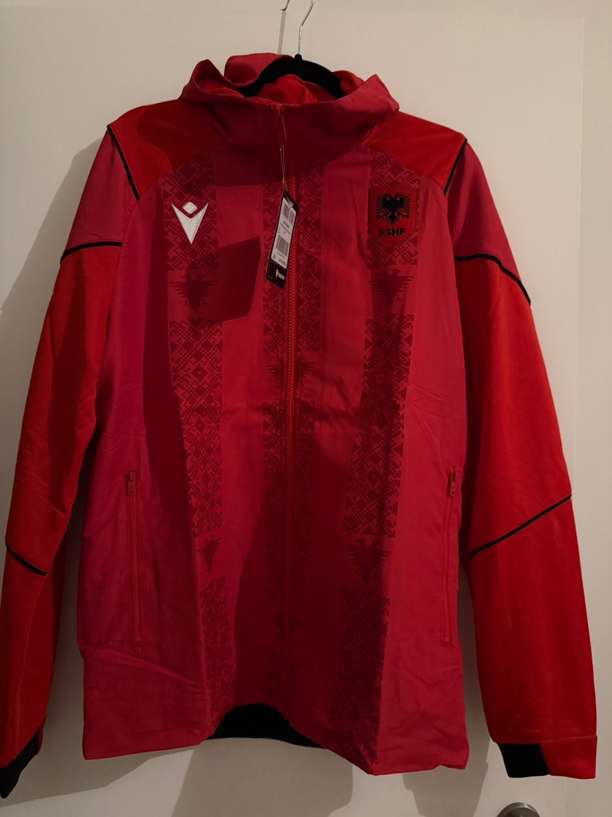 Albanie Trainingspak FSHF Macron, Ophalen of Verzenden, Nieuw, Maat 52/54 (L), Voetbal