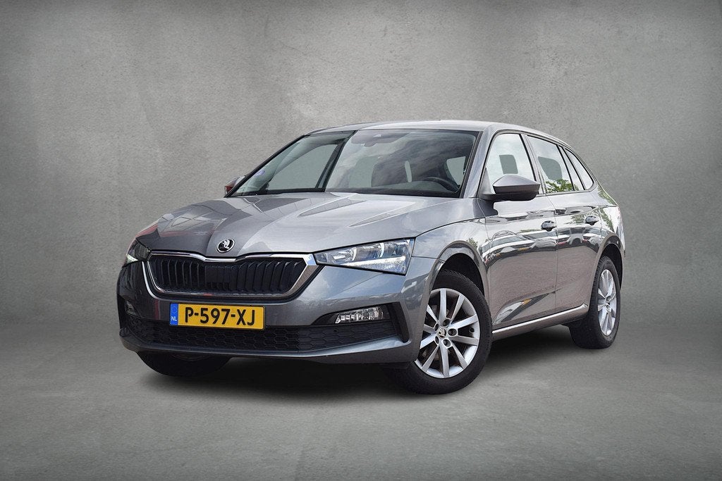 Skoda Scala 1.0 TSI Ambition | Apple CarPlay | Airco | LED |, Auto's, Skoda, Gebruikt, 610 kg, 49 €/maand, Origineel Nederlands