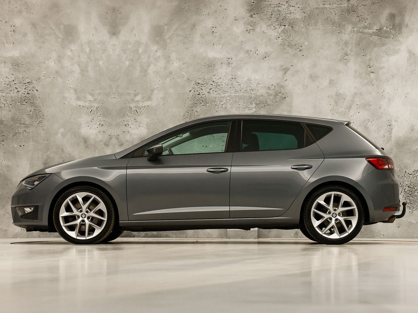 SEAT Leon 1.8 TSI FR Sport 179Pk Automaat (NAVIGATIE, CLIMAT, Auto's, Gebruikt, 4 cilinders, Leder en Stof, Bedrijf