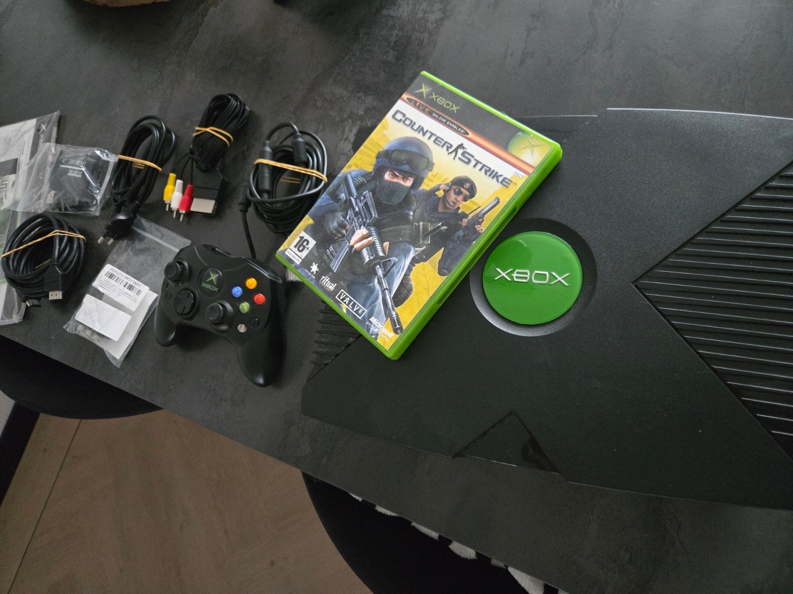 Xbox classic met Counter-Strike en alle toebehoren (SCART &, Ophalen of Verzenden, Zo goed als nieuw