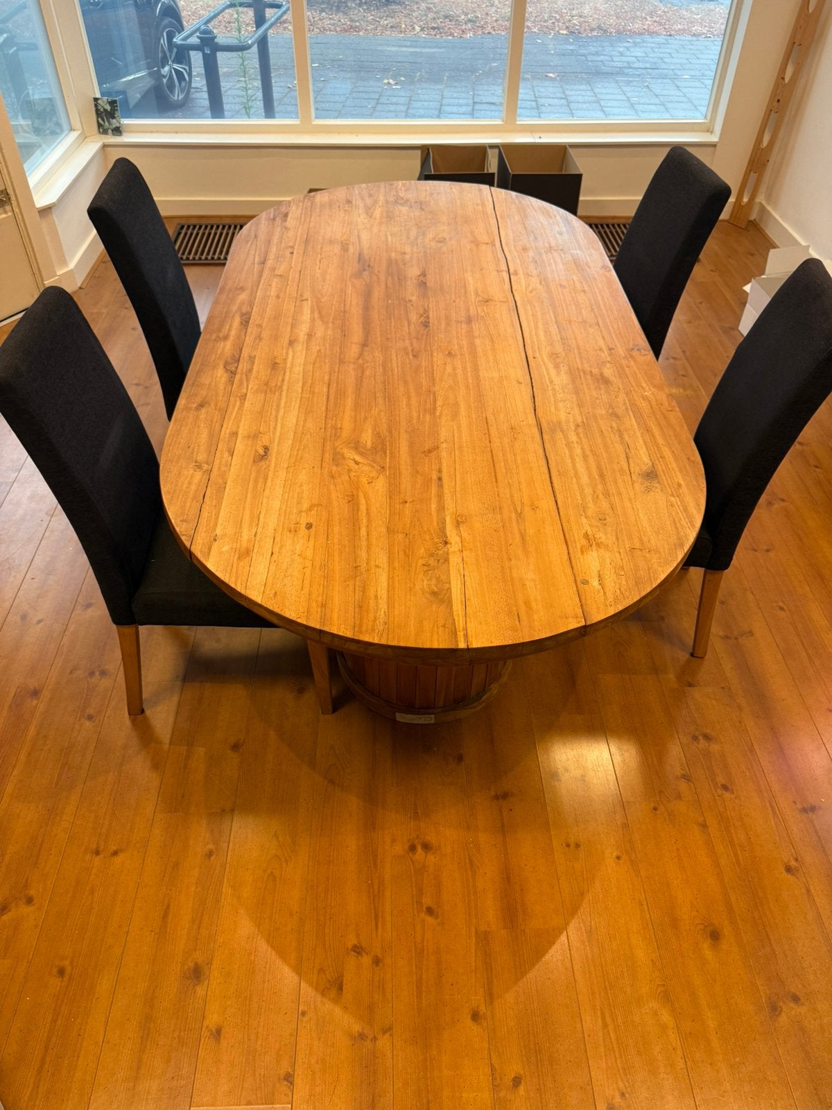 Unieke robuuste massief houten eettafel –  (met 4 stoepen), Ophalen, Gebruikt, 4 tot 6 stoelen