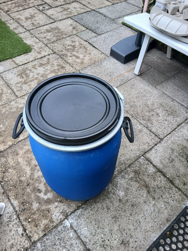 NIEUW  TON 60 LITER Afsluitbaar, Tuin en Terras, Regentonnen, Minder dan 75 liter, Ophalen, Nieuw, Metaal