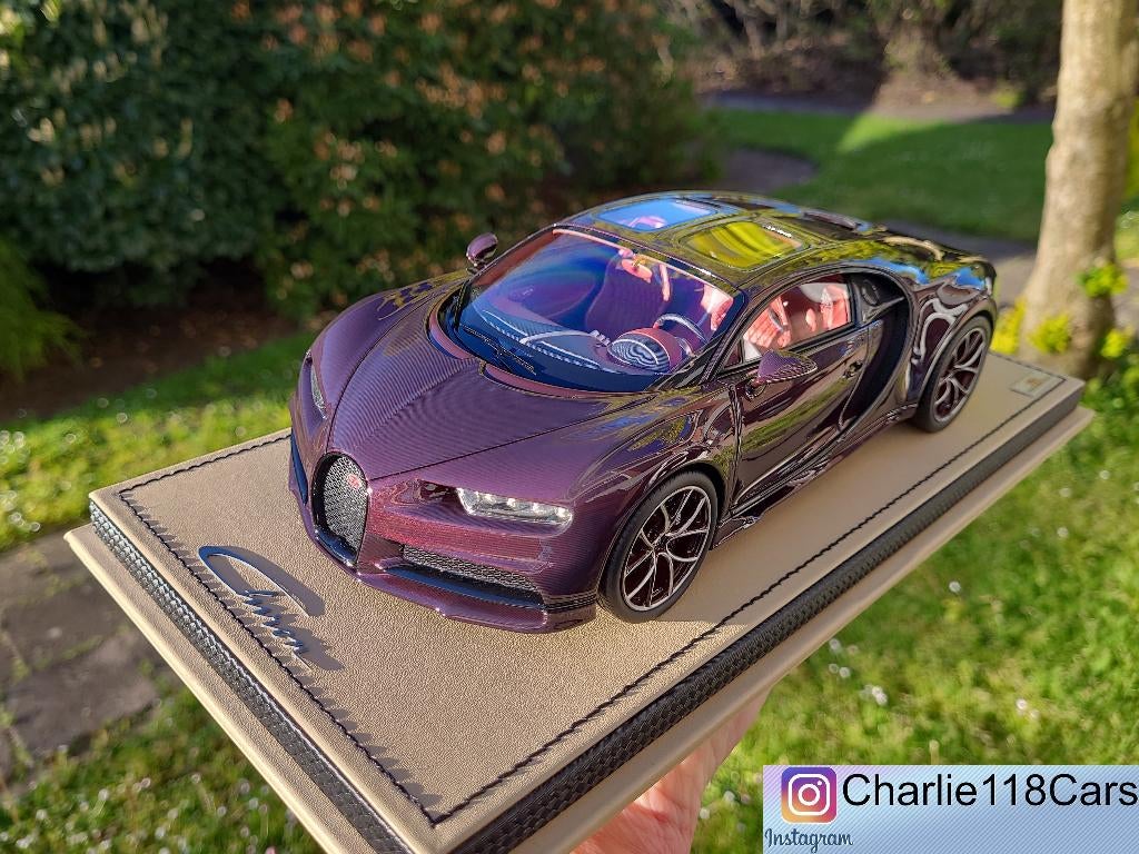 MR Collection 1/18 Bugatti Chiron Sky View – Red Carbon, Hobby en Vrije tijd, Modelauto's | 1:18, Ophalen of Verzenden, Nieuw