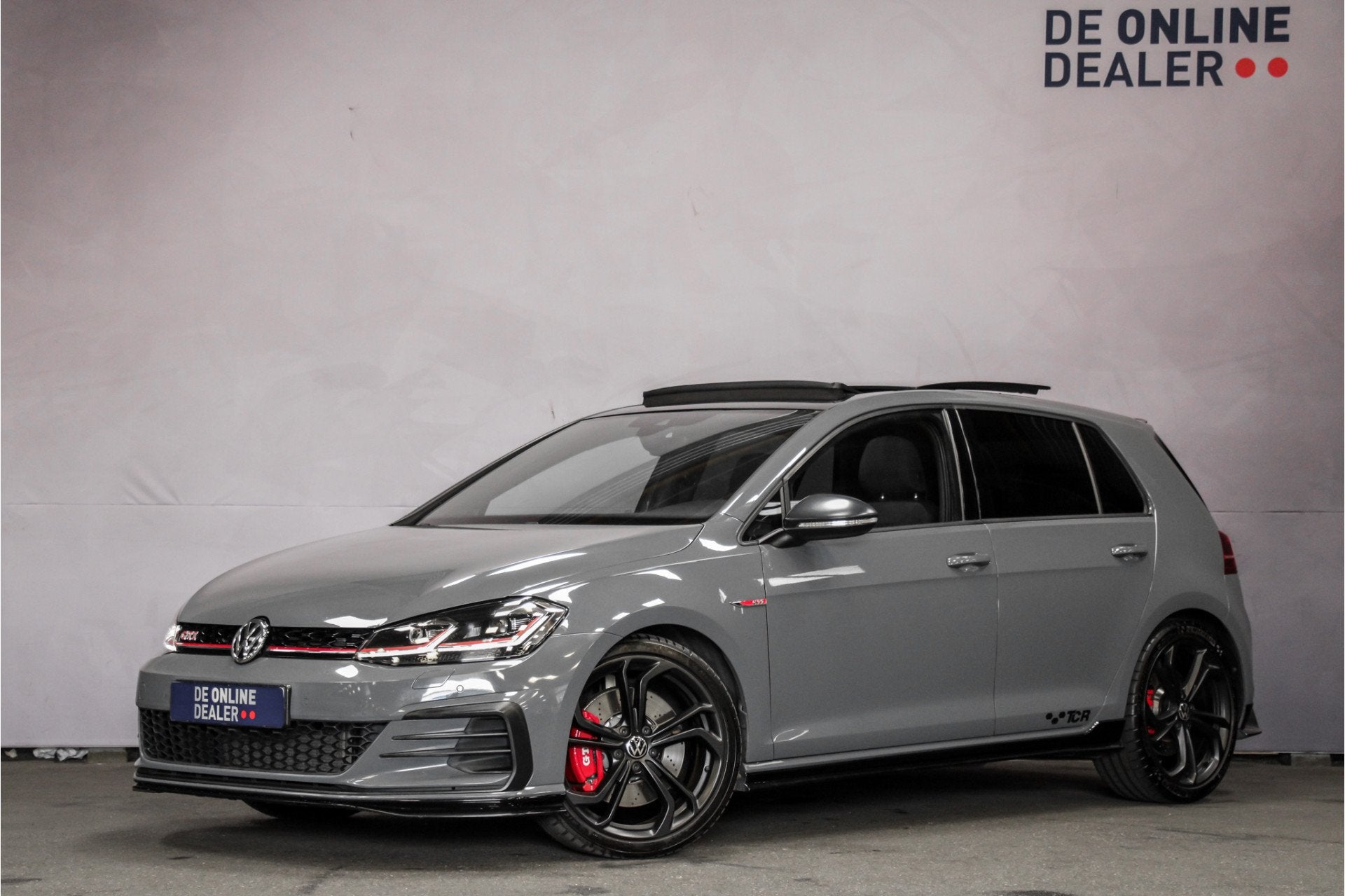 Volkswagen Golf 2.0 TSI GTI TCR |Pano|19inch|Carplay|LedPlus, 1330 kg, 15 km/l, Gebruikt, Euro 6