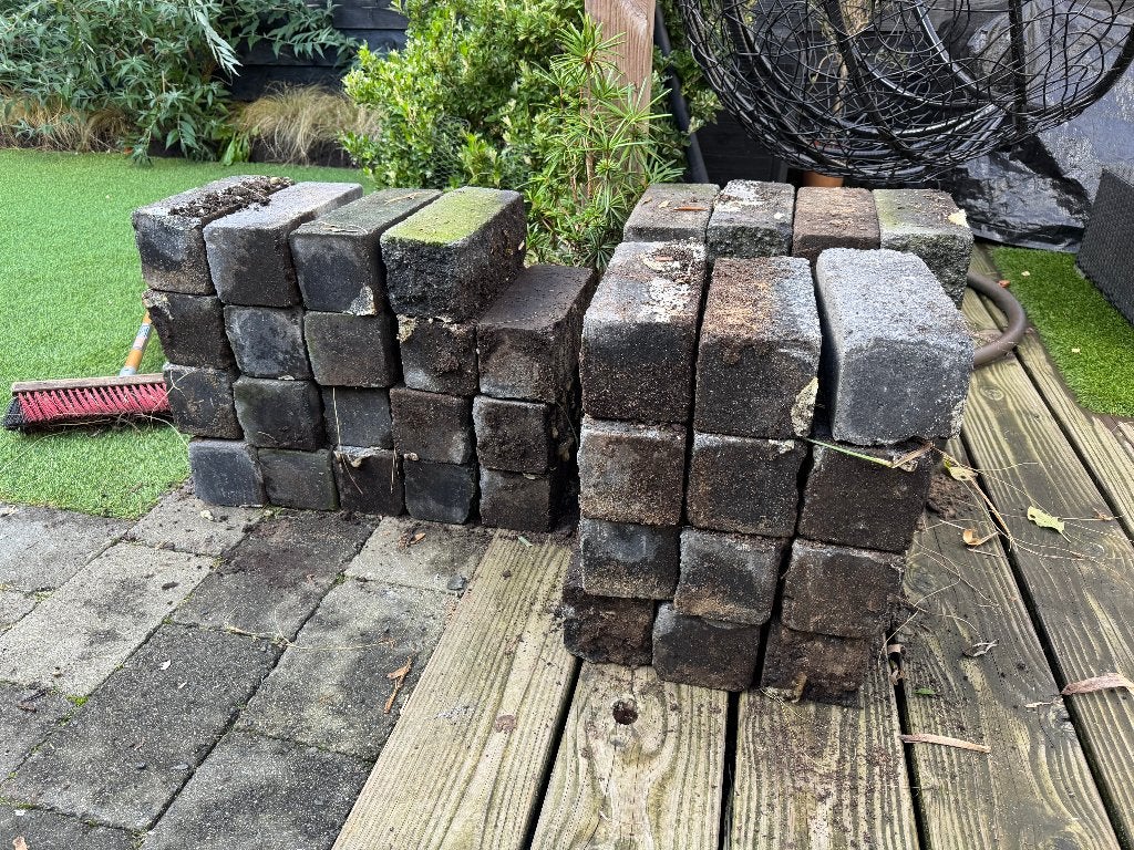 Gratis: 48 betonstenen 30x12x12 cm (tuinmuurtje), Ophalen, Gebruikt, Beton, Overige typen