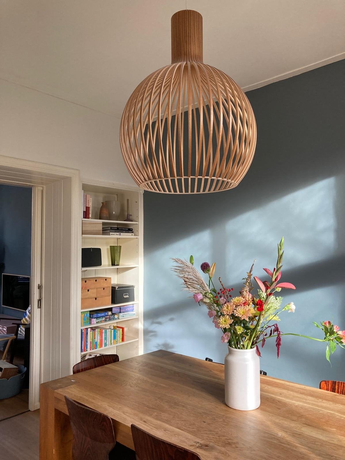 Secto Octo design 4240 lamp walnoot, Ophalen of Verzenden, Zo goed als nieuw, Hout, E27 (groot)