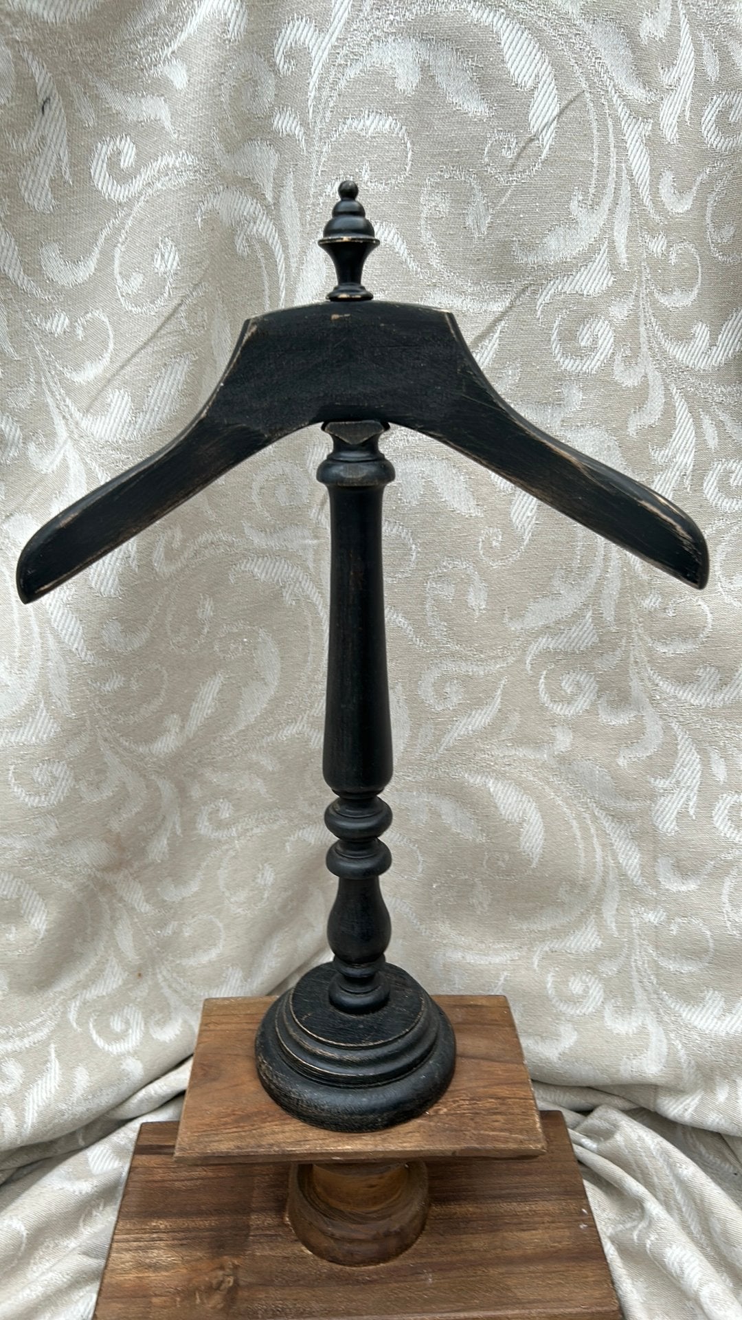 Vintage Zwarte staander voor blouse jurk muts pop kind beer, Antiek en Kunst, Ophalen of Verzenden